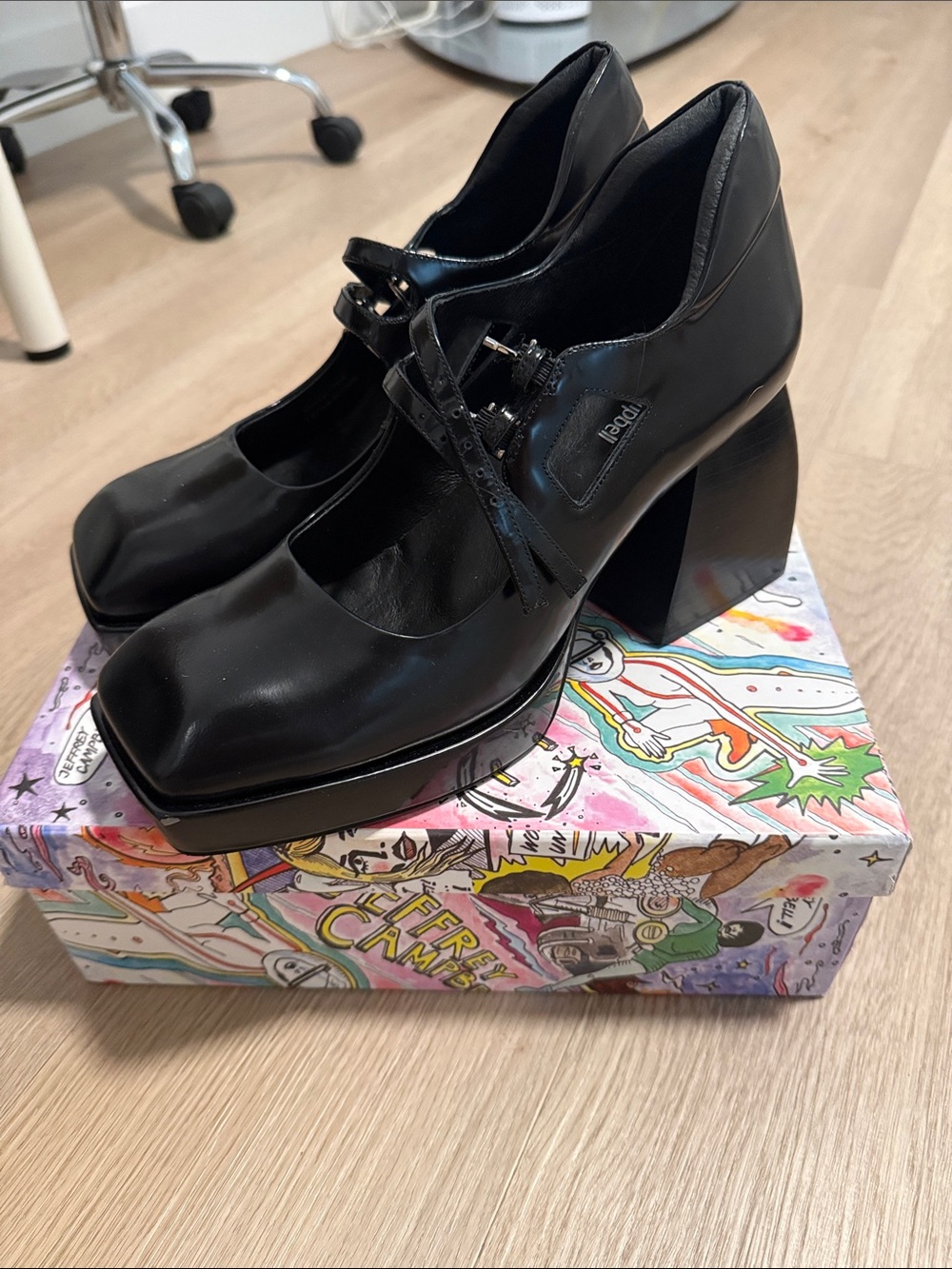 Jeffrey Campbell Black Square-Toe Double-Strap Block Heels - Picture 1 of 4